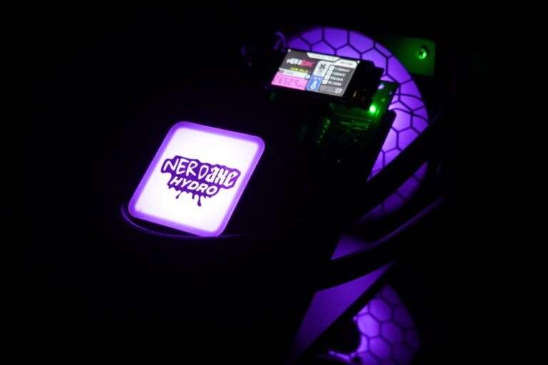 Read more about the article NerdQaxe+ Hydro Unmasked: Bitcoin Home Mining Evolved