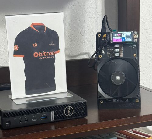 NerdQaxe++ Bitcoin Solo Miner photo review