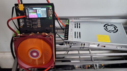 NerdQaxe++ Bitcoin Solo Miner photo review