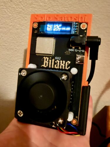Bitaxe Gamma Bitcoin Solo Miner photo review