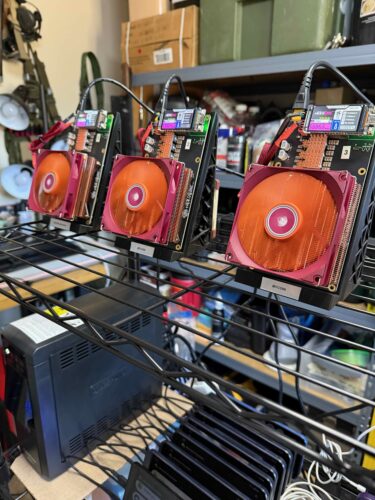 NerdQaxe++ Bitcoin Solo Miner photo review