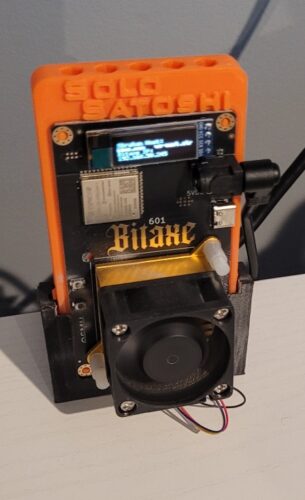 Bitaxe Gamma Bitcoin Solo Miner photo review