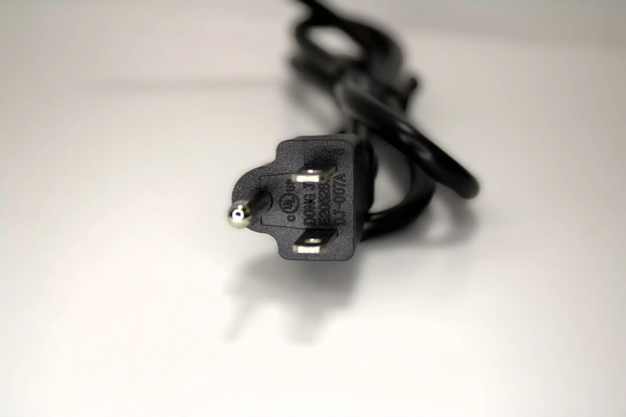Close-up of grounded North American three-prong molded plug on 14 AWG AC pigtail